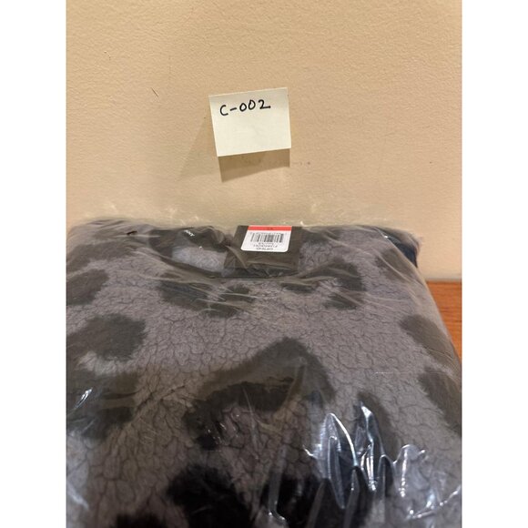 DKNY Womens Pullover Sweater Fleece Cropped Crewneck Animal Print Gray Black XS - Picture 3 of 3